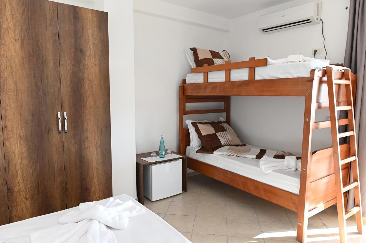 Vila Oxinn Kryemedhej Екстер'єр фото